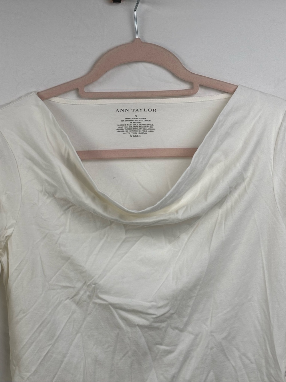 Ann Taylor Cream Cowl Neck Long Sleeve Top small - Picture 2 of 5